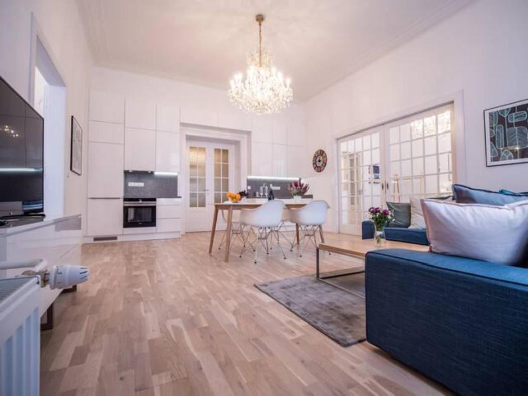 Top Class Apartment In Old Town 2 Bedrooms Prága Kültér fotó