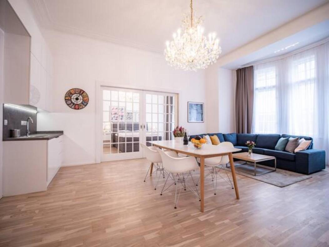 Top Class Apartment In Old Town 2 Bedrooms Prága Kültér fotó
